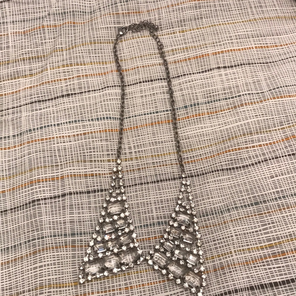 Peter Pan collar necklace